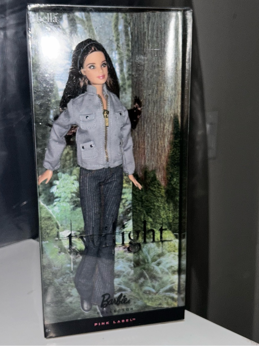 Bella Barbie Straight-Leg Pinstripe Jeans with Light Gray Jacket